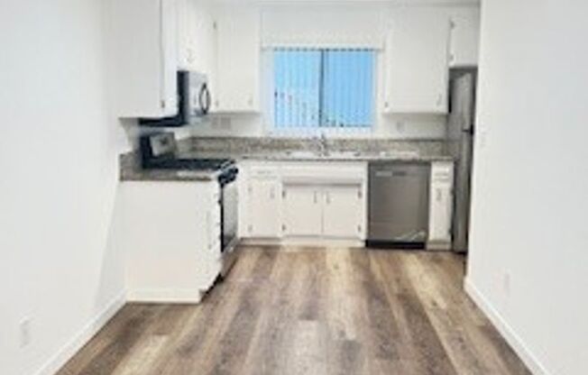 2 beds, 2.5 baths, $3,300