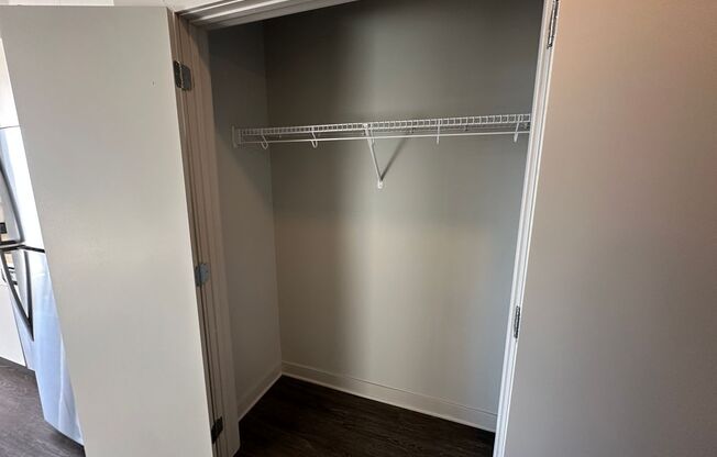 2 beds, 1 bath, 676 sqft, $1,895, Unit 411