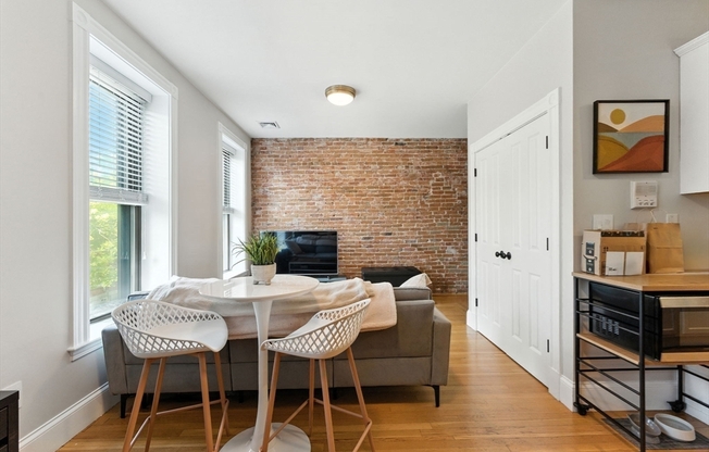 19 Medford St.