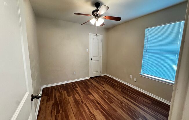 3 beds, 2 baths, $1,350