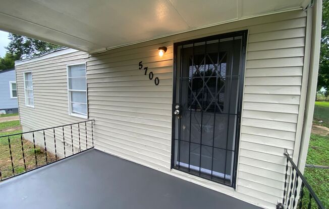 MOVE IN SPECIAL AVAILABLE!