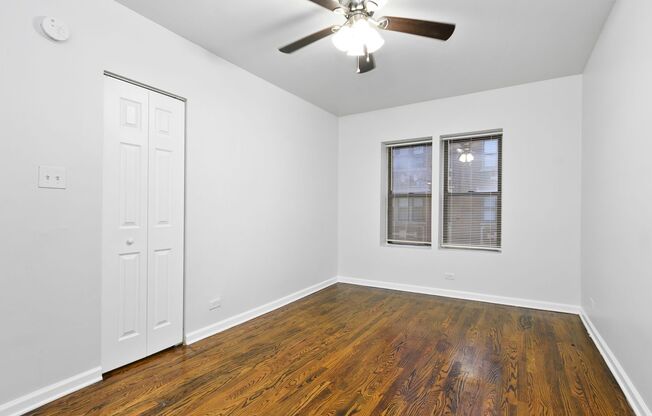 7525-33 S. Kingston Avenue