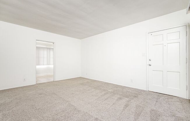 2 beds, 1 bath, $2,450, Unit D