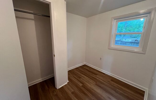 2 beds, 1 bath, $825