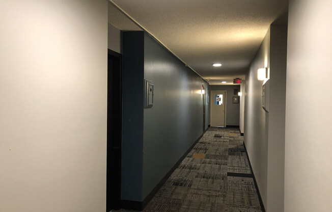 Studio, 1 bath, 494 sqft, $988, Unit 99-200