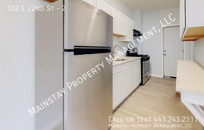 102 E 22 ST