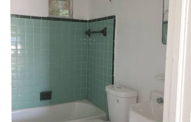 Efficiency Apartment 1Br/1Ba