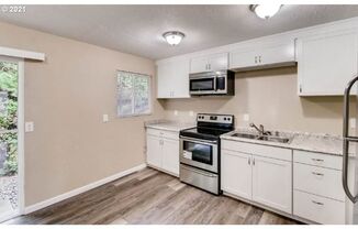 2 beds, 1 bath, 824 sqft, $1,950, Unit 6836