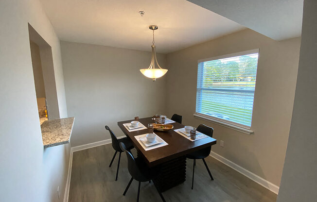 Dining Room at Auburn Glen Apartments, Jacksonville, 32256