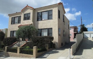 3818-3824 1/2 Arizona Street