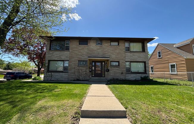 7305 W. Hampton Ave.