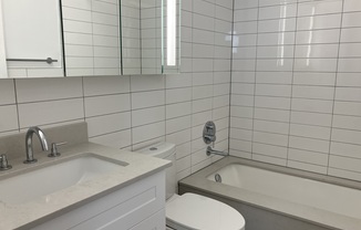 1 bed, 1 bath, $5,895, Unit 5L