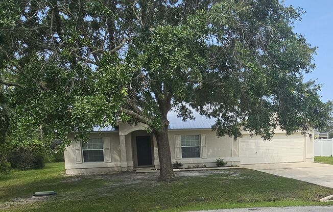 SECOND MONTH FREE!! Updated 3 Bedroom, 2 Bath Home in Matanzas Woods