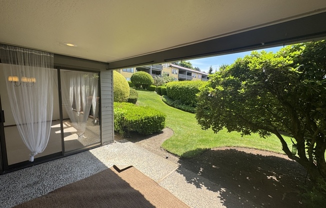11642 100 AVE NE