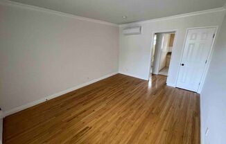 Studio, 1 bath, 420 sqft, $1,600, Unit 5