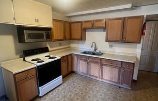 2 beds, 1 bath, $1,225, Unit 328