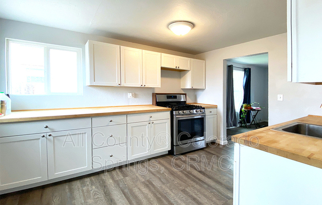 26 W BROOKSIDE ST