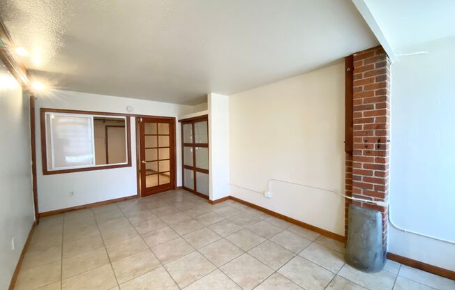 2 beds, 1 bath, $1,890, Unit 3