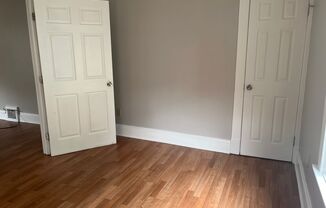 2 beds, 1 bath, $700