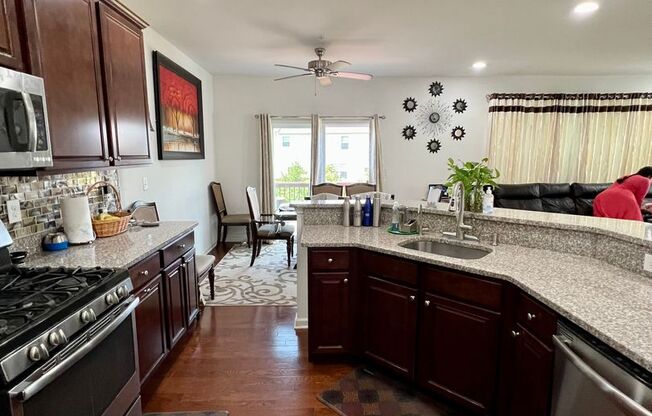 Beautiful 3-Bedroom End Townhouse in Royersford! Available mid-June!