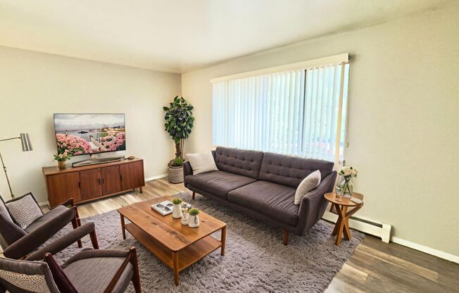 1059 Westmoreland Rd.