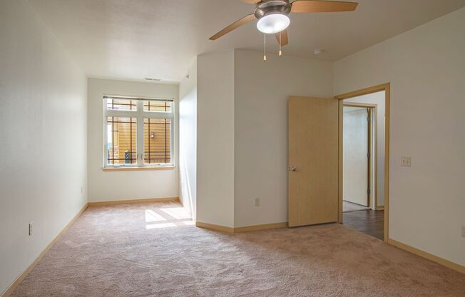 2 beds, 2 baths, 1,132 sqft, $1,370, Unit 8119-313