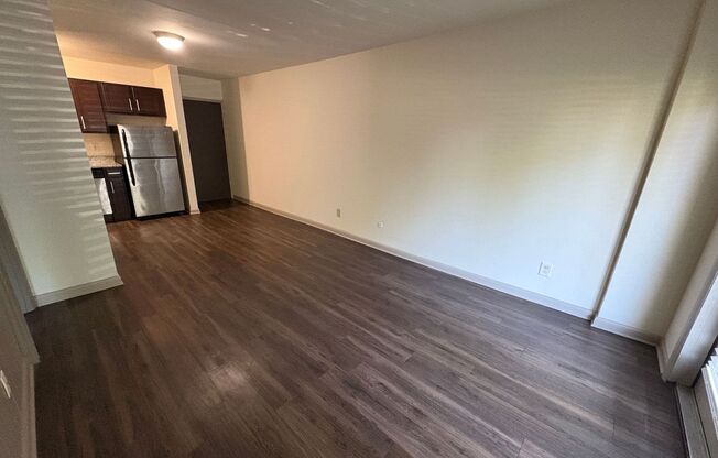1 bed, 1 bath, 480 sqft, $1,165, Unit 201