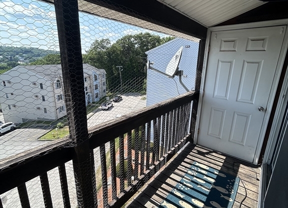 2 beds, 2 baths, 1,050 sqft, $1,800, Unit D61