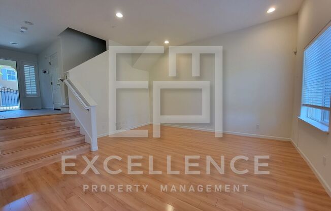 Spacious 3/2.5 Located In Communication Hills, With Two 1 Car Garages, W/D & Large Master Retreat