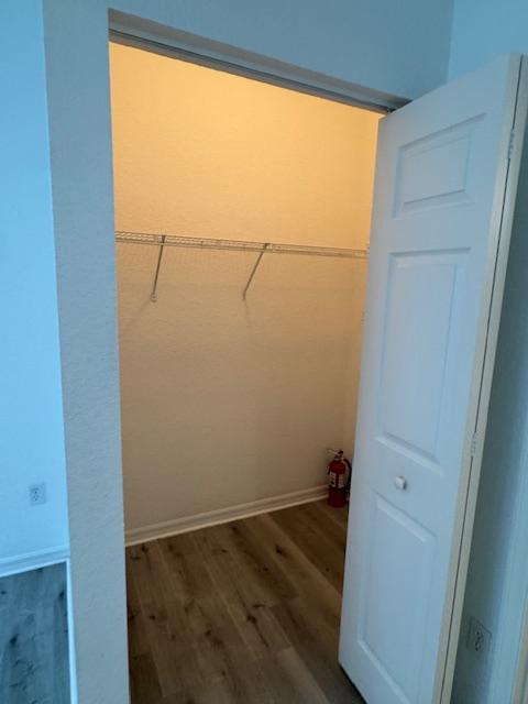 3 beds, 2 baths, 1,296 sqft, $2,000