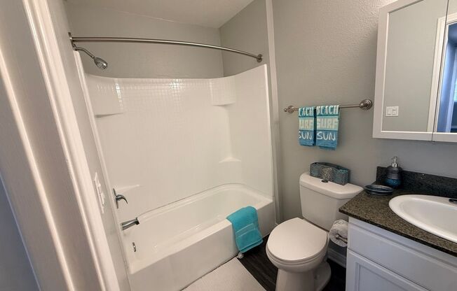 1 bed, 1 bath, 750 sqft, $2,565, Unit A02
