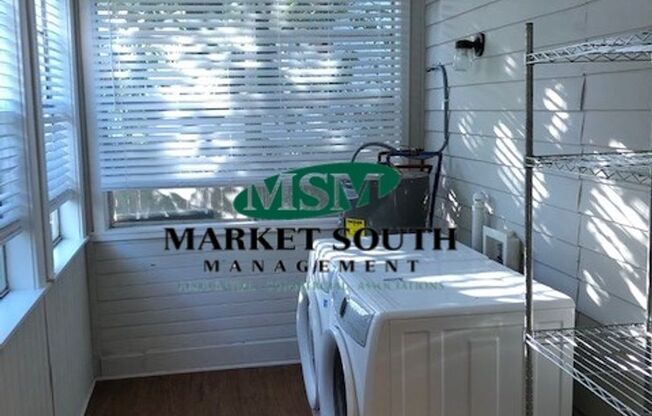 508 E 48 ST