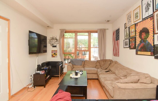 1351 351 N WOLCOTT