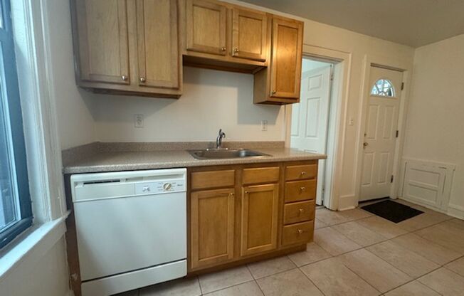 1 bed, 1 bath, 620 sqft, $1,199, Unit 7233 Penn Ave. #1B