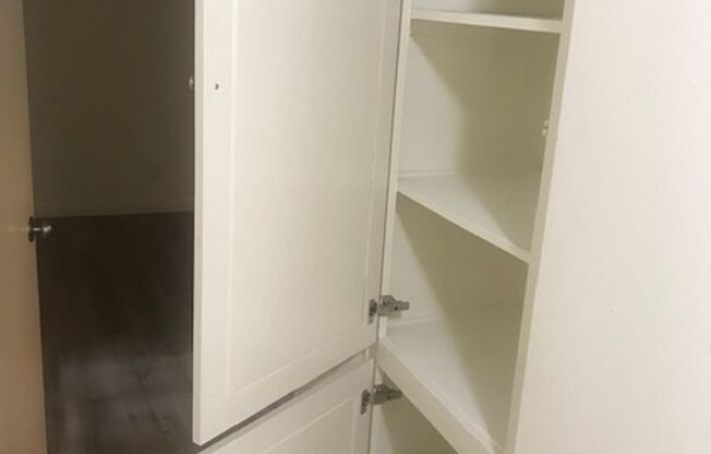 2 beds, 1.5 baths, 807 sqft, $2,398, Unit 202