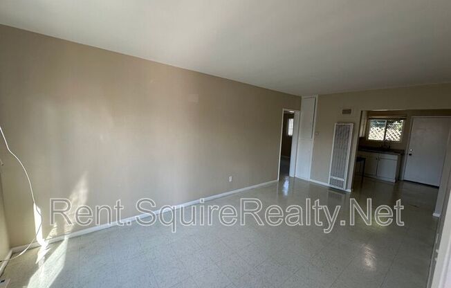 936 W Foothill Boulevard