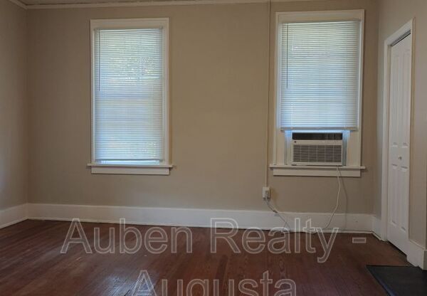 1702 JOHNS RD