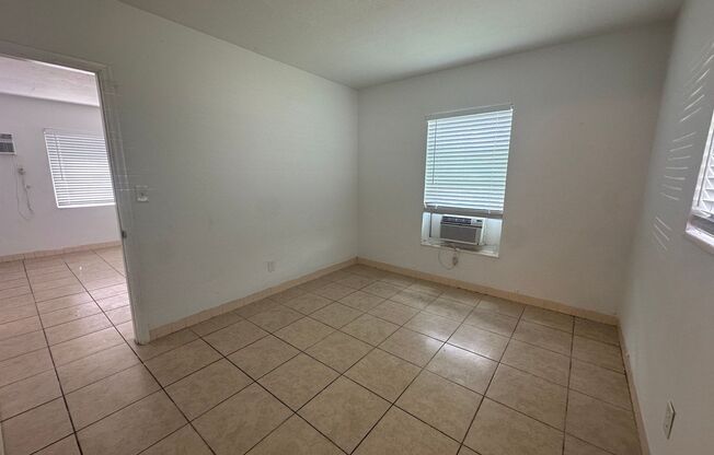 1 bed, 1 bath, 640 sqft, $1,425, Unit 5