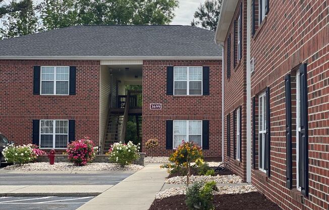 2 beds, 2 baths, $1,395, Unit 3703-F