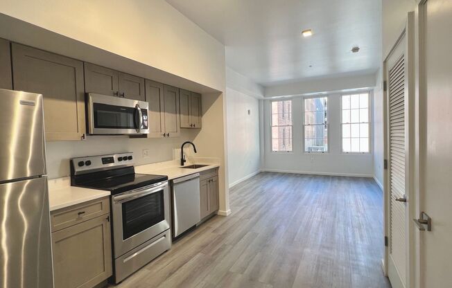 1 bed, 1 bath, 504 sqft, $1,800, Unit 301