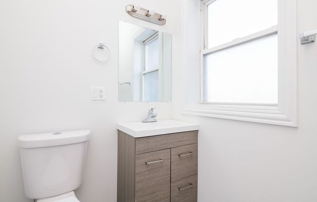 3 beds, 2 baths, 1,250 sqft, $2,700, Unit 6573-3