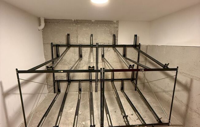 2 beds, 1 bath, $2,200, Unit 1210 #304