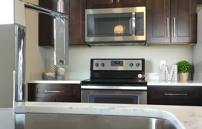 2 beds, 1.5 baths, 1,795 sqft, $2,950, Unit 502