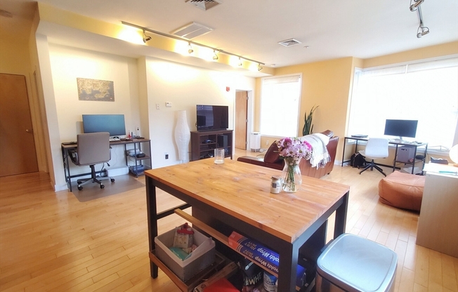 24 Bay State Rd Unit 5