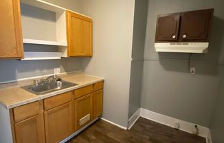 2 beds, 1 bath, $1,000