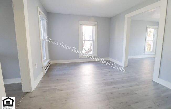 2 beds, 1 bath, 596 sqft, $755, Unit Apt 2