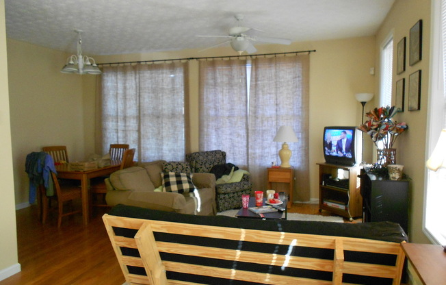 Large 4 Bedroom Home, so close to campus!