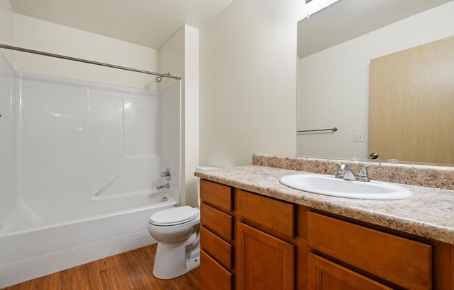 2 beds, 1 bath, 910 sqft, $1,430, Unit K204