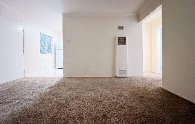 2 beds, 1 bath, 600 sqft, $2,095, Unit unit 11