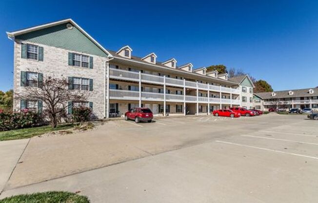 1 bed, 1 bath, 612 sqft, $1,025, Unit 1690-08 PVC